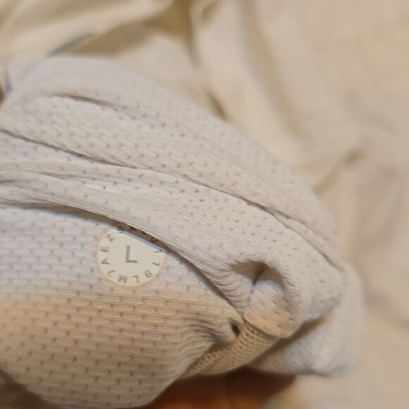 Lululemon LGBTQ rainbow shorts size large - Picture 9 of 9